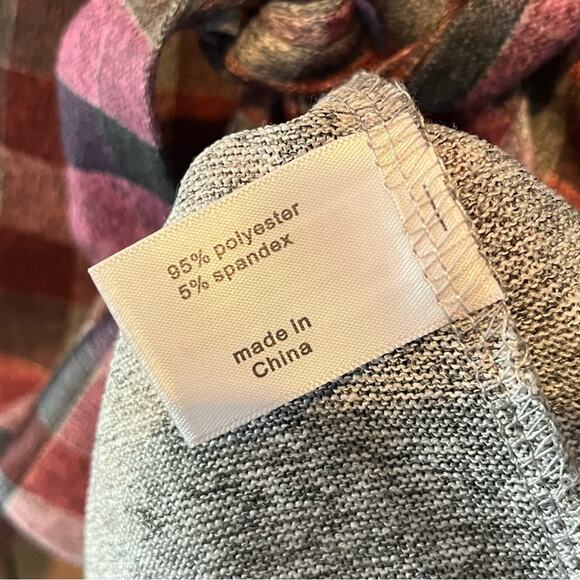 NWT Lane Bryant Crossover Top - Picture 3 of 3